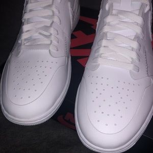 Jordan noises canceling 1’s